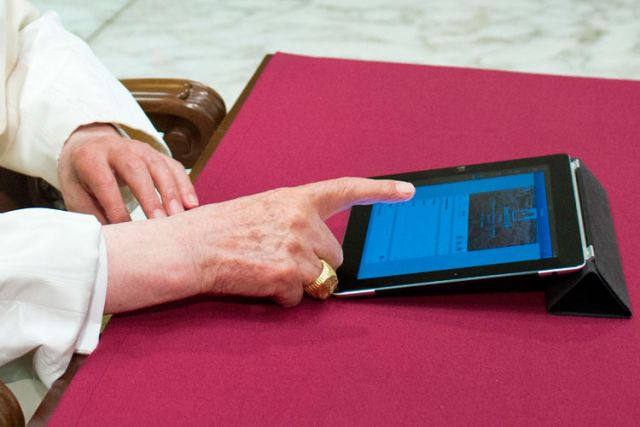 Pope says Internet a 'gift from God,' should be used for solidarity