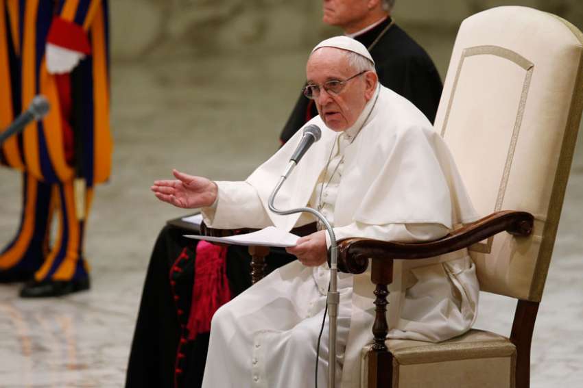Pope tells media: reject prejudice, leave space for hope