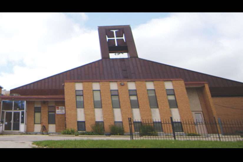 Comparing Winnipeg school to residential schools ‘just odious’