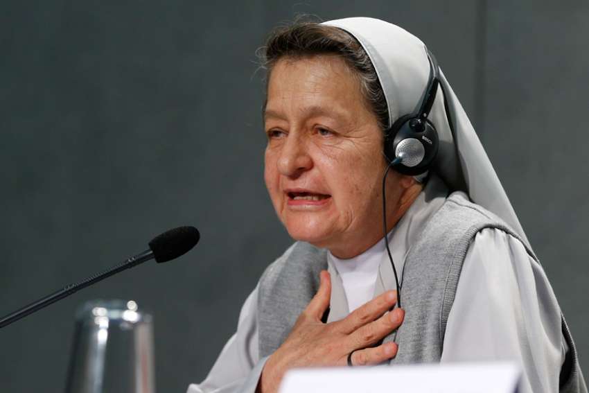 Theologian: Women religious should have vote at synod