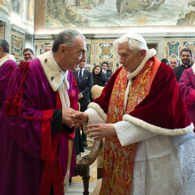 Lack of faith can hurt marriage, may affect validity, Pope says 