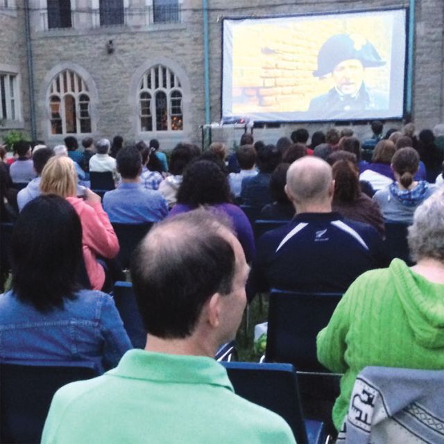 Courtyard movies reel ’em in at St. Peter’s
