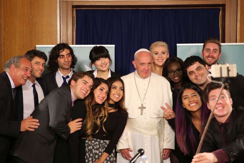 Pope Francis tells Internet celebrities to take 'path of optimism and hope'