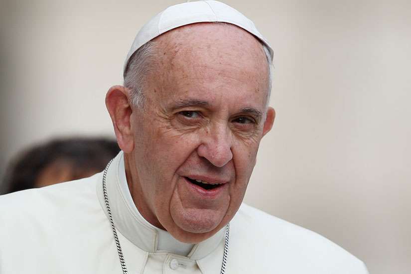 Pope praises bishops' guidelines on helping divorced, remarried couples