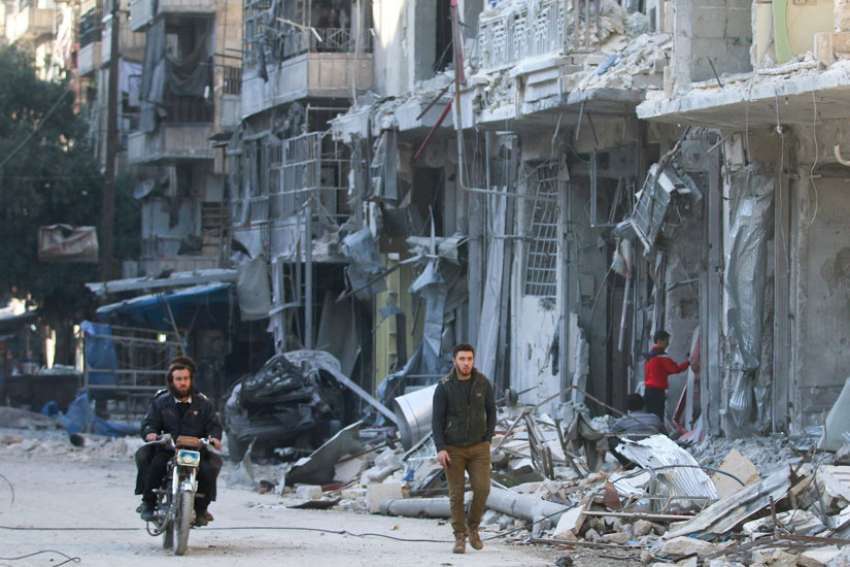 Vatican officials visit war-torn city of Aleppo