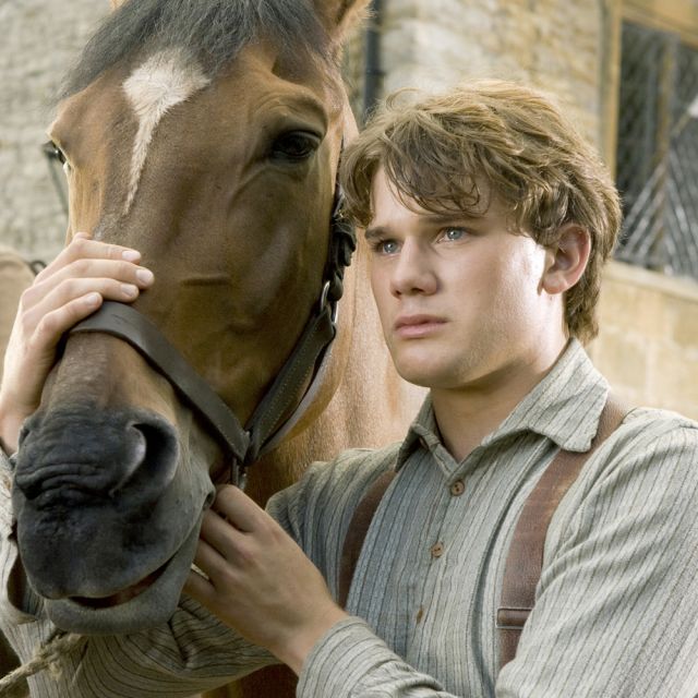 Catholic movie reviews - War Horse, Tintin, Chipmunks and more