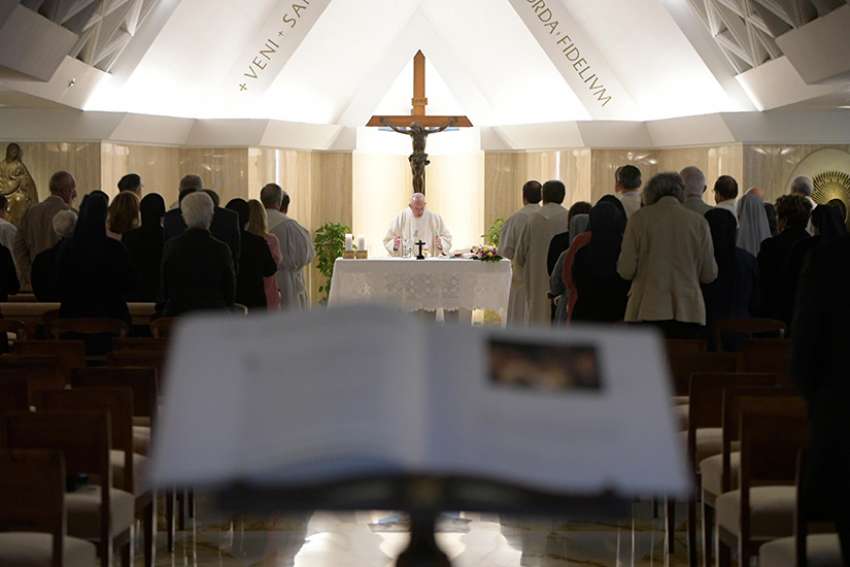 Recognize God's presence, be open to solace he brings, Pope says