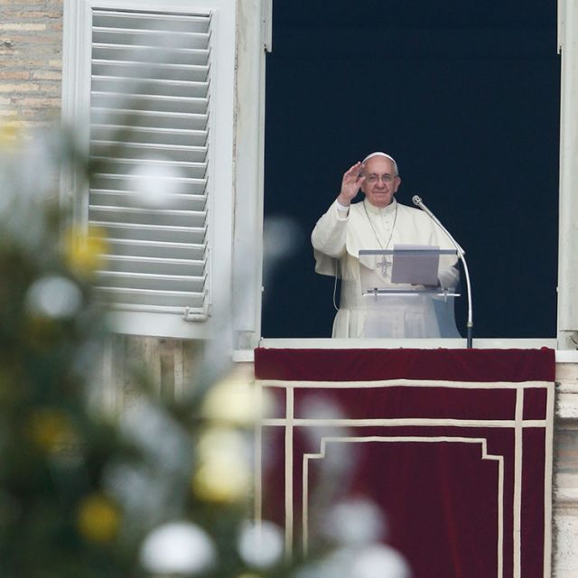 Remember those like Holy Family who are homeless, pope says 