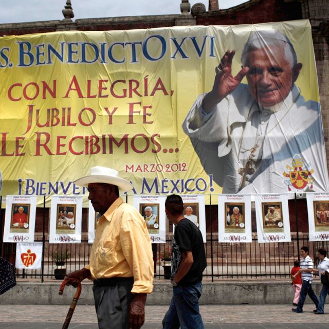 Quake shakes central, southern Mexico, not region where pope will visit 