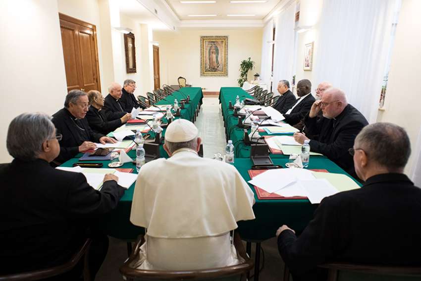 Council of Cardinals expresses 'full solidarity' with Pope amid abuse scandal