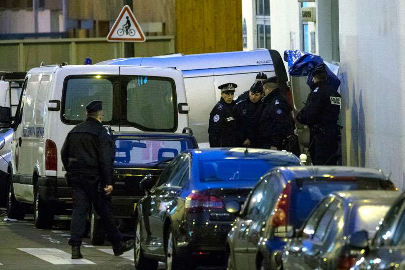 Pope offers Mass for victims of Paris attack