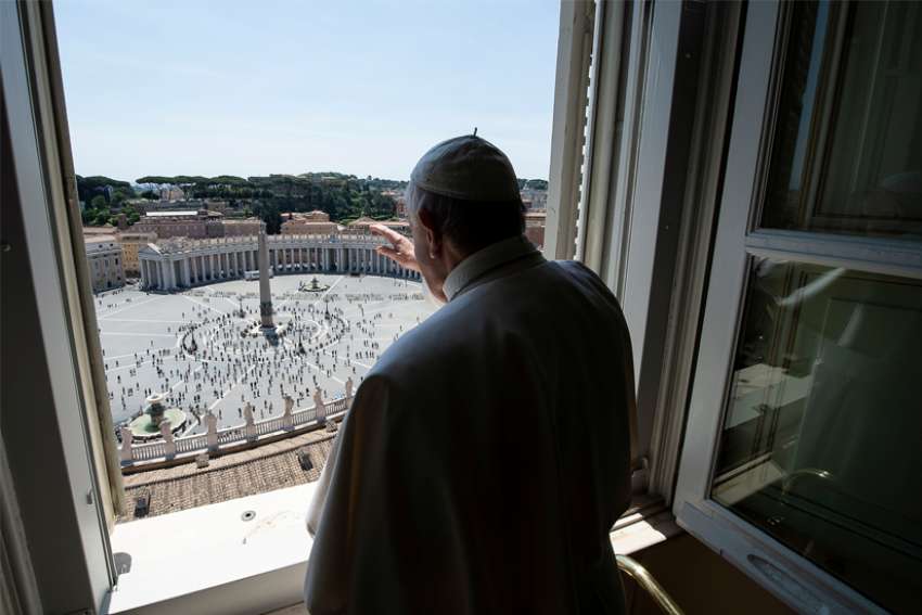 Pope Francis blesses visitors on feast of Ascension