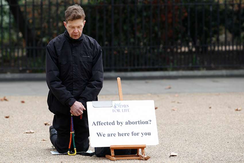 London council committee allows 'buffer zone' around abortion clinic