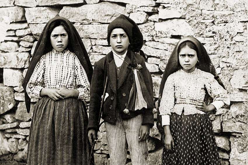 Pope confirmed to canonize Fatima seers during centenary visit
