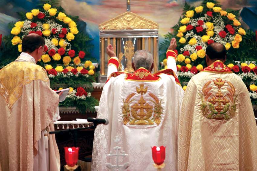 Fr. Raymond de Souza:  ‘New Mass’ at 50: A face-to-face issue
