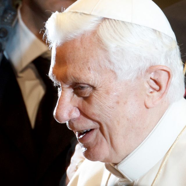 Pope, at audience, reflects on meaning of Christmas, Epiphany 