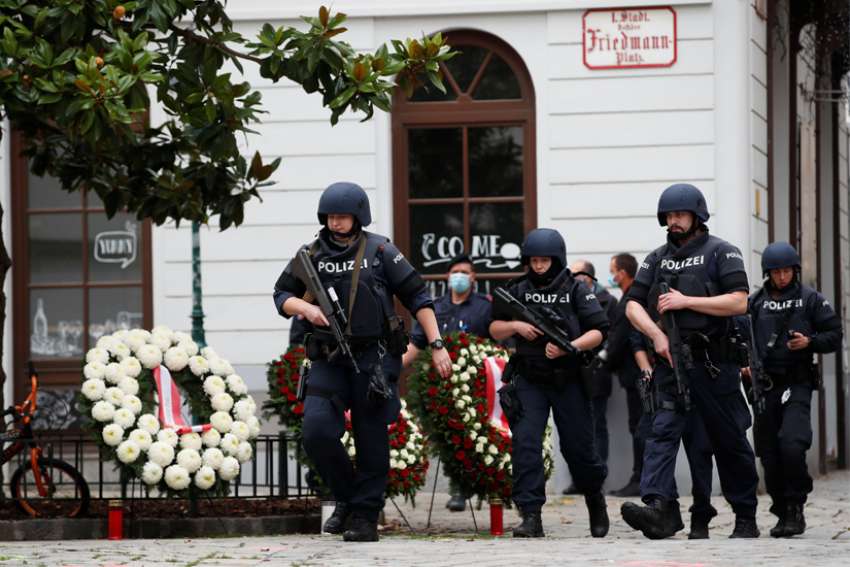 Pope Francis, Austrian church leaders urge end to hatred after Vienna attacks