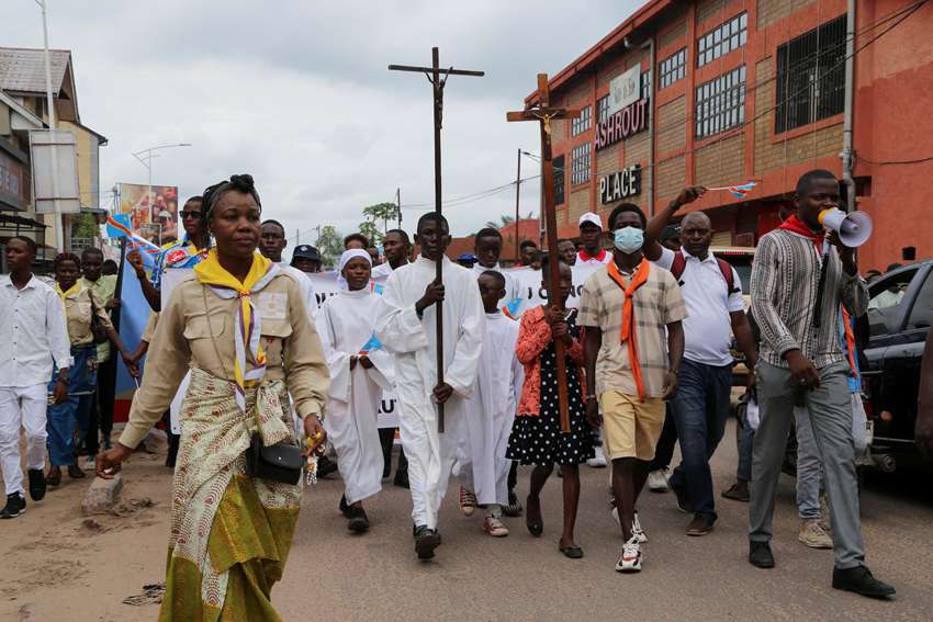 Catholic priest burned to death in Nigeria; other Christians in Congo killed