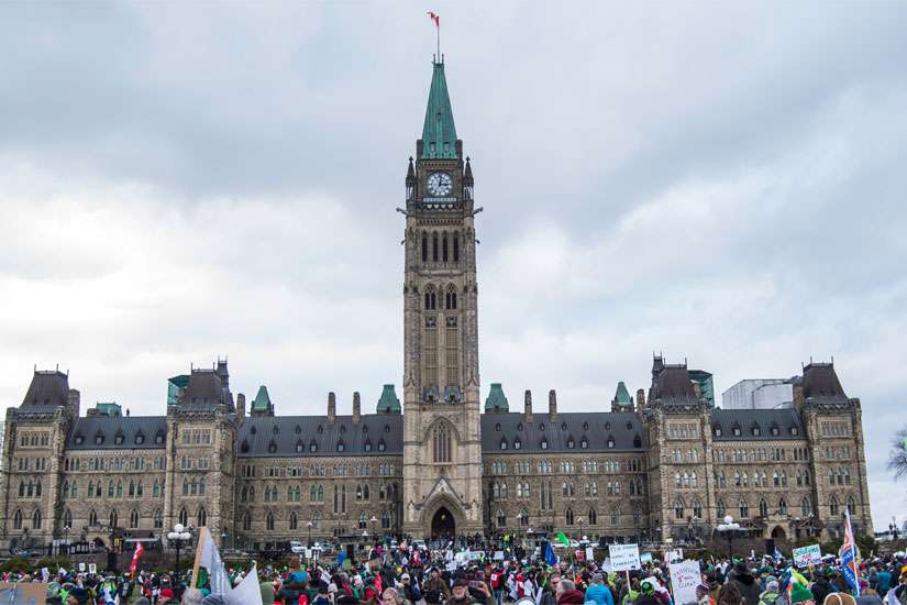 Federal government seeks six-month extension to assisted suicide ruling
