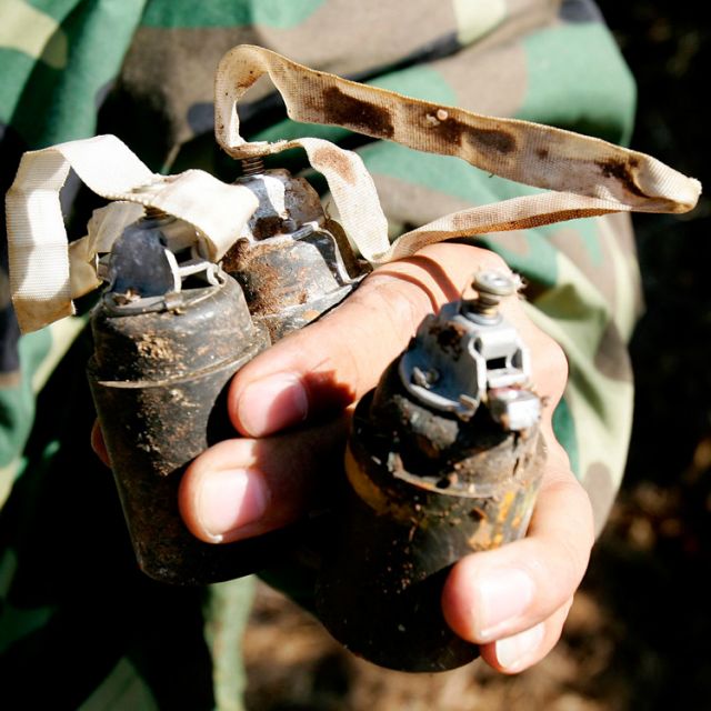 Canada turns blind eye to cluster bomb treaty