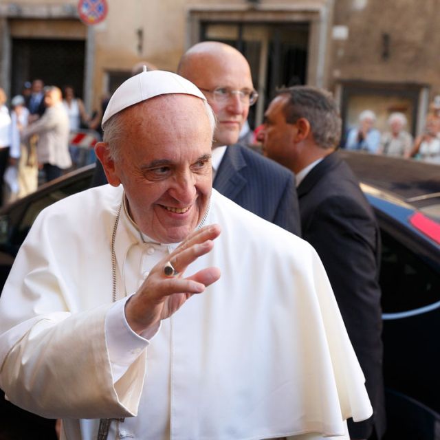 Pope picks 'fraternity' as theme for his first World Peace Day message 