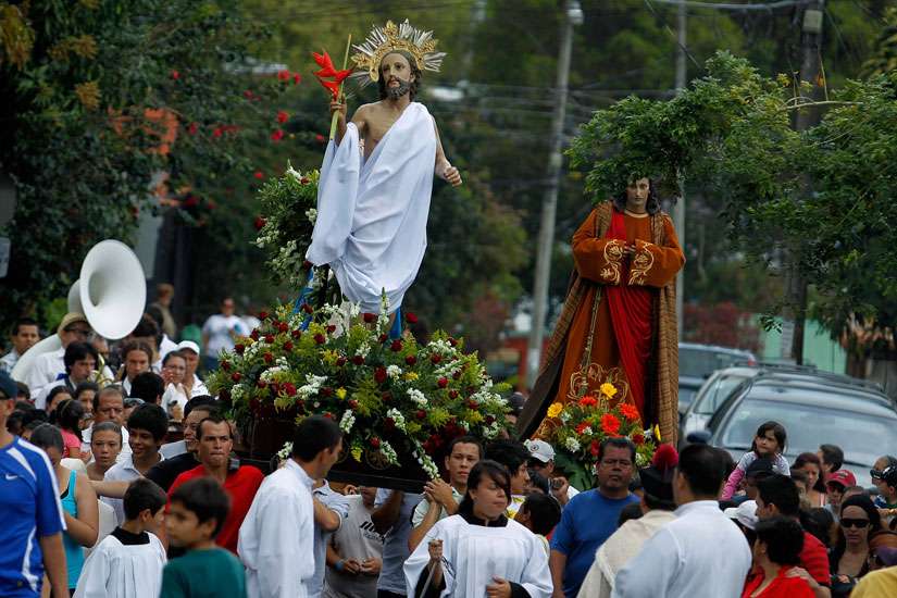 Church directives seek to keep mafia out of Easter processions