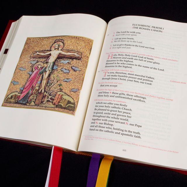 Majority of U.S. priests dislike new Missal translation, survey finds
