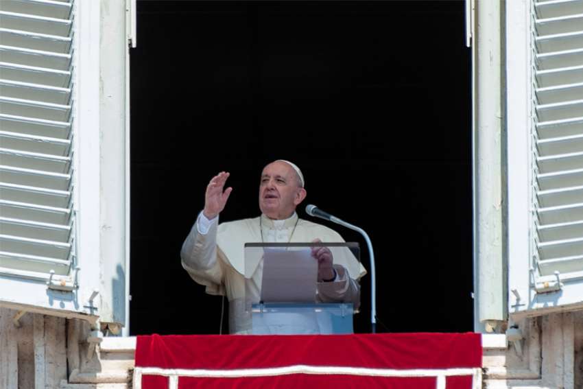 Thanking God for his gifts brings joy, Pope Francis says on Assumption feast day