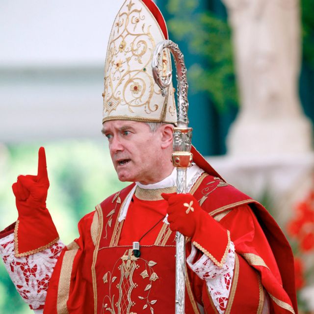SSPX head says members must preserve their identity, tradition 
