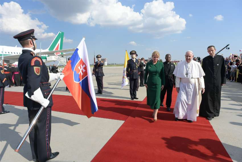 After warm welcome to Slovakia, Pope Francis encourages Christian leaders to unite