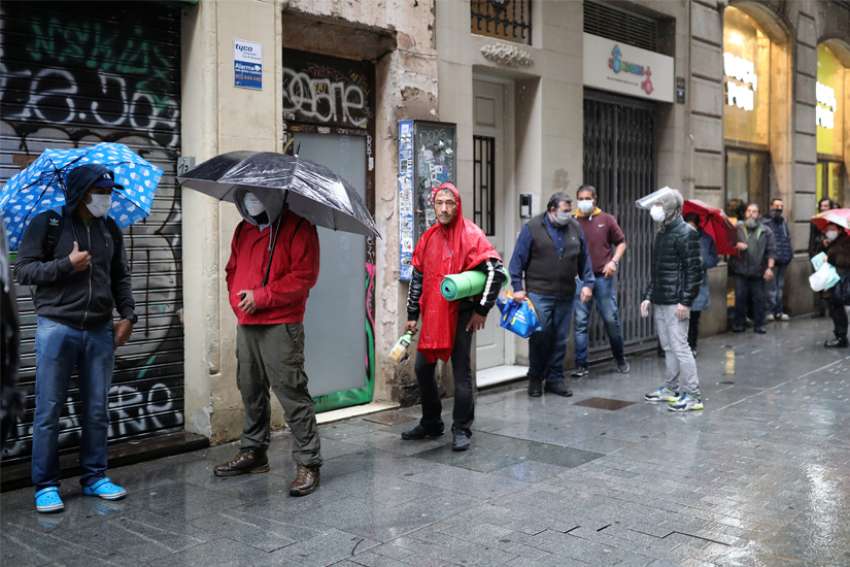 Parishes in Spain adapt pastoral services during COVID-19