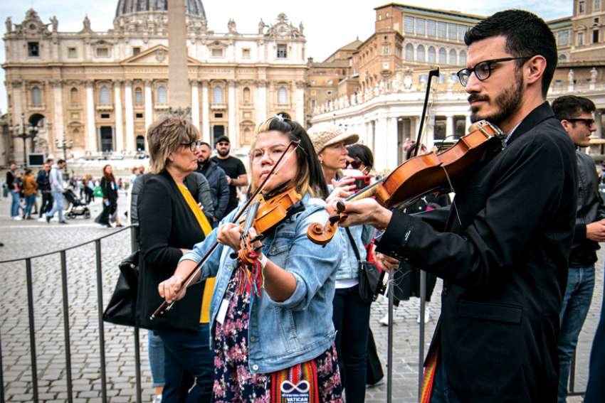 Alberta Métis man honoured to play before Pope Francis