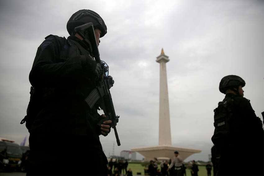 Pope Francis prays for victims of deadly church attacks in Indonesia