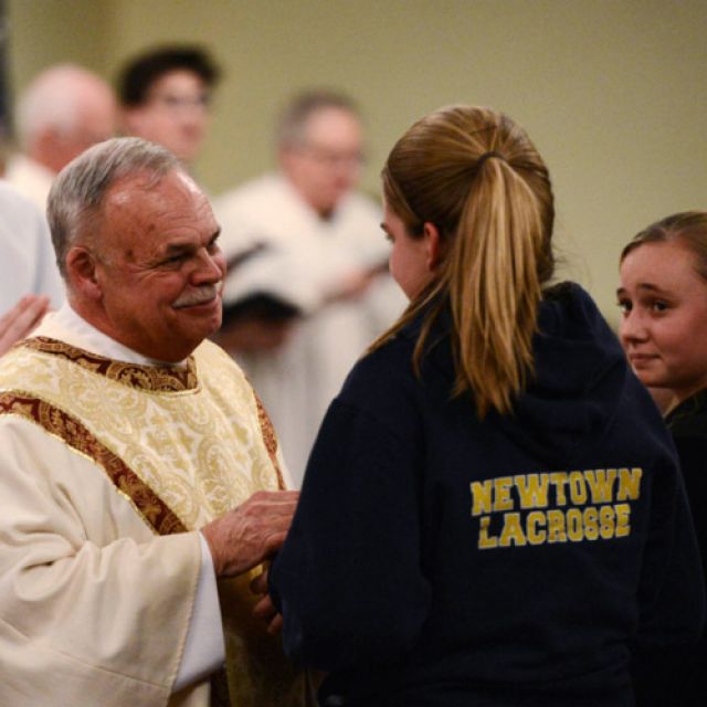 'Sacramental sense' of priest's response after shooting called powerful