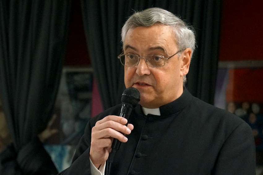 Traditional Priestly Fraternity of St. Peter stresses unity with Pope Francis