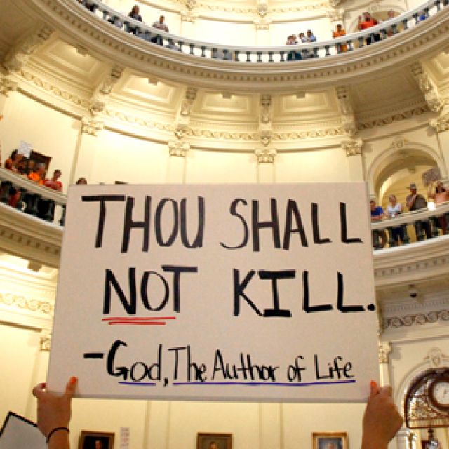 Texas stiffens abortion restrictions; pro-lifers rally to support bill 