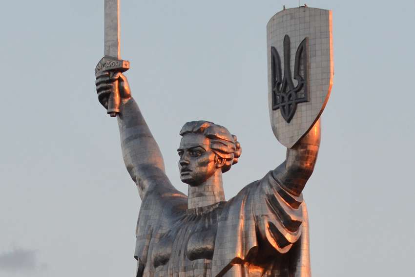 Mother Ukraine turns into freedom’s symbol