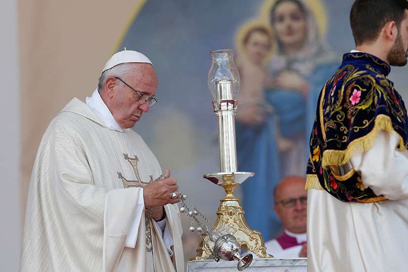 Be known for your love, Pope Francis tells people of Armenia
