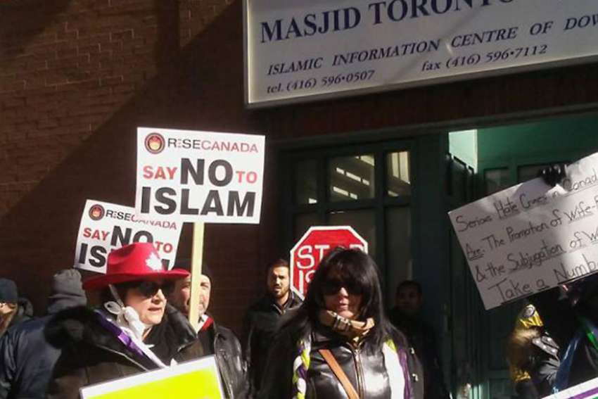 Vandalism against Jews and Muslims prompts calls to renew faith dialogue