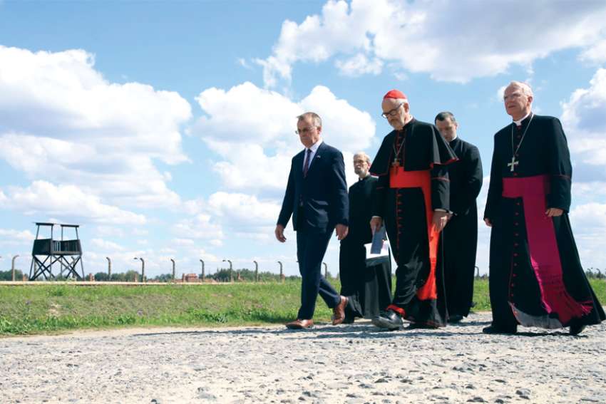 Czerny prays for kin killed at Auschwitz