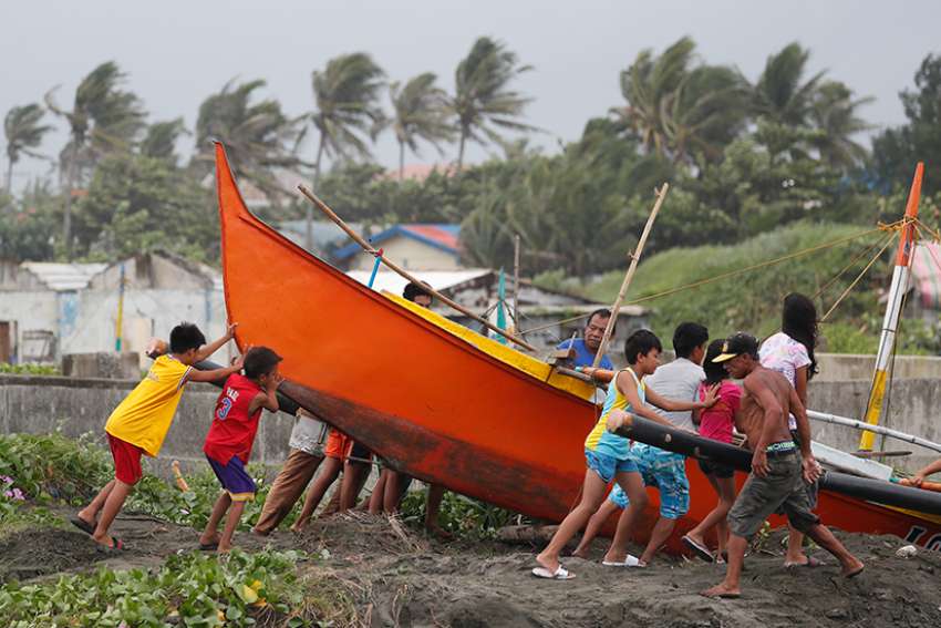 Church officials in Philippines assemble 'surge team' for super typhoon