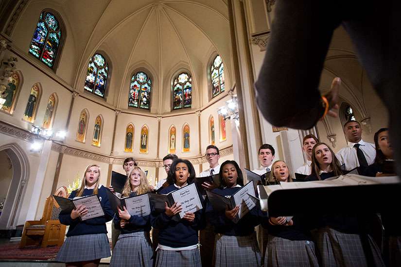 Singing does good for the soul, Pope tells young choristers