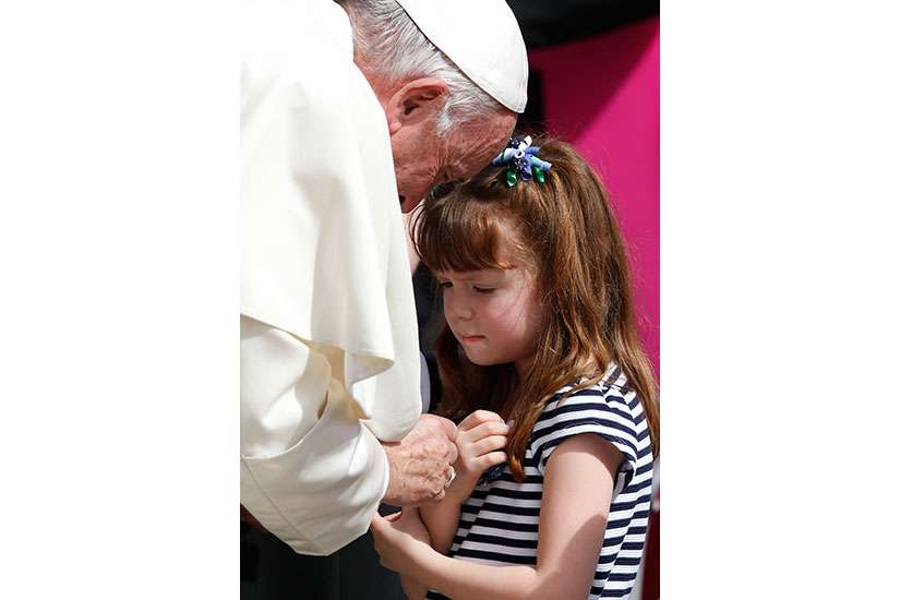 Pope blesses eyes of Ohio girl going blind