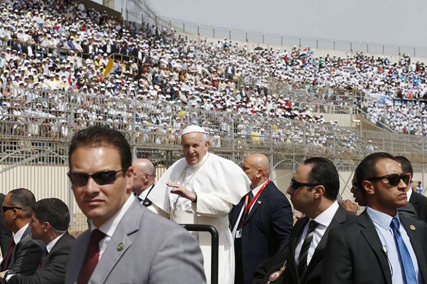True faith means loving others to the extreme, Pope tells Egypt's Catholics