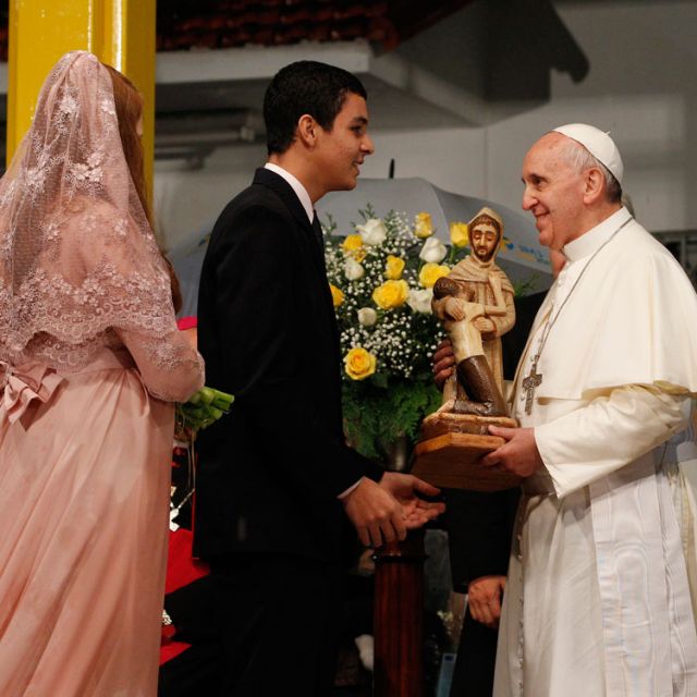 At Rio hospital, Pope offers drug addicts an embrace and a challenge 