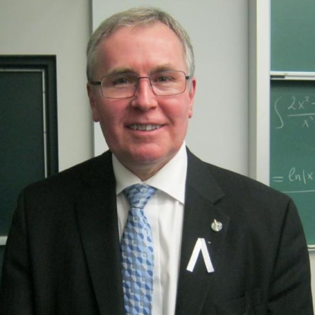 Law defining a ‘human being’ is unjust, MP Woodworth tells Ottawa students