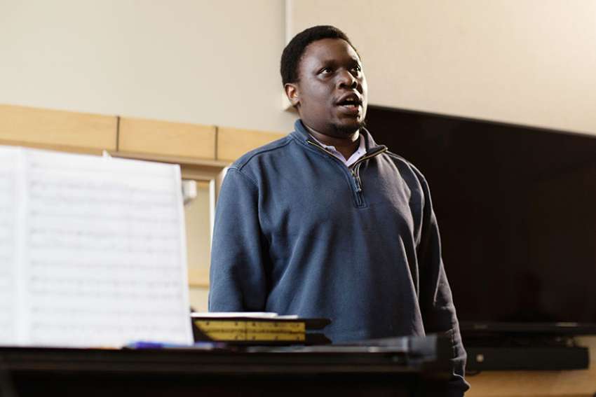 Aspiring opera star to meet his benefactor at Canadian debut