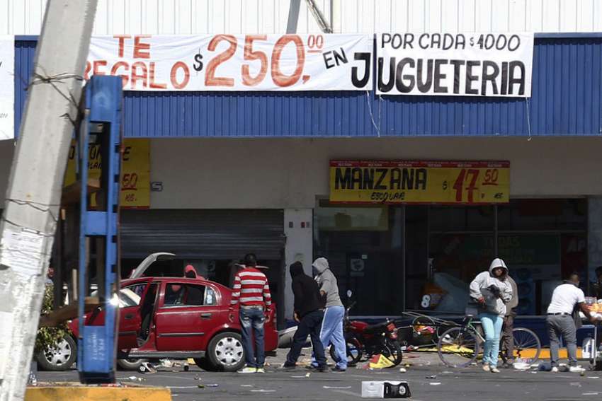 Mexican church calls for calm amid gas-price protests