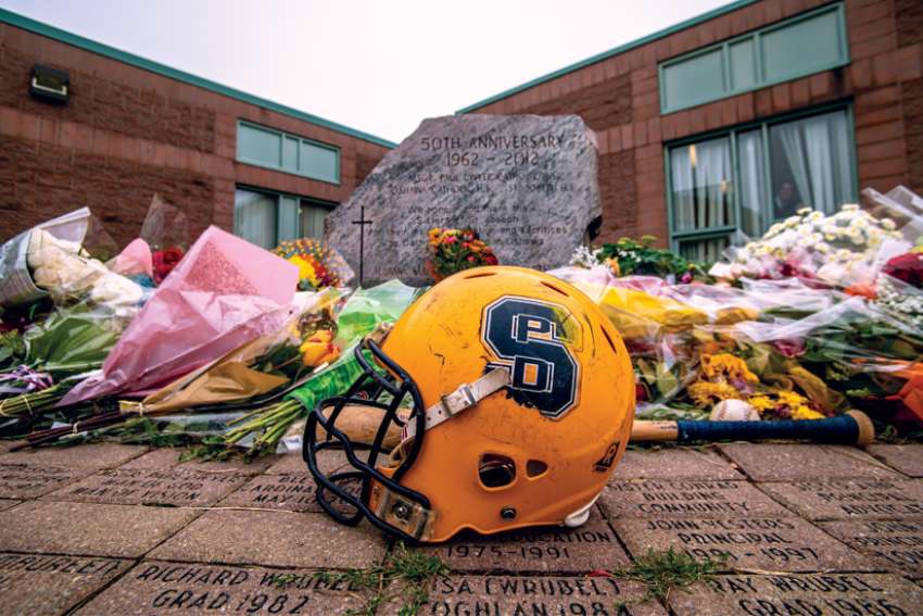 Oshawa Catholics mourn slain family