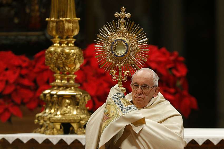 Christ fills passing time with meaning, Pope Francis says at end of 2018